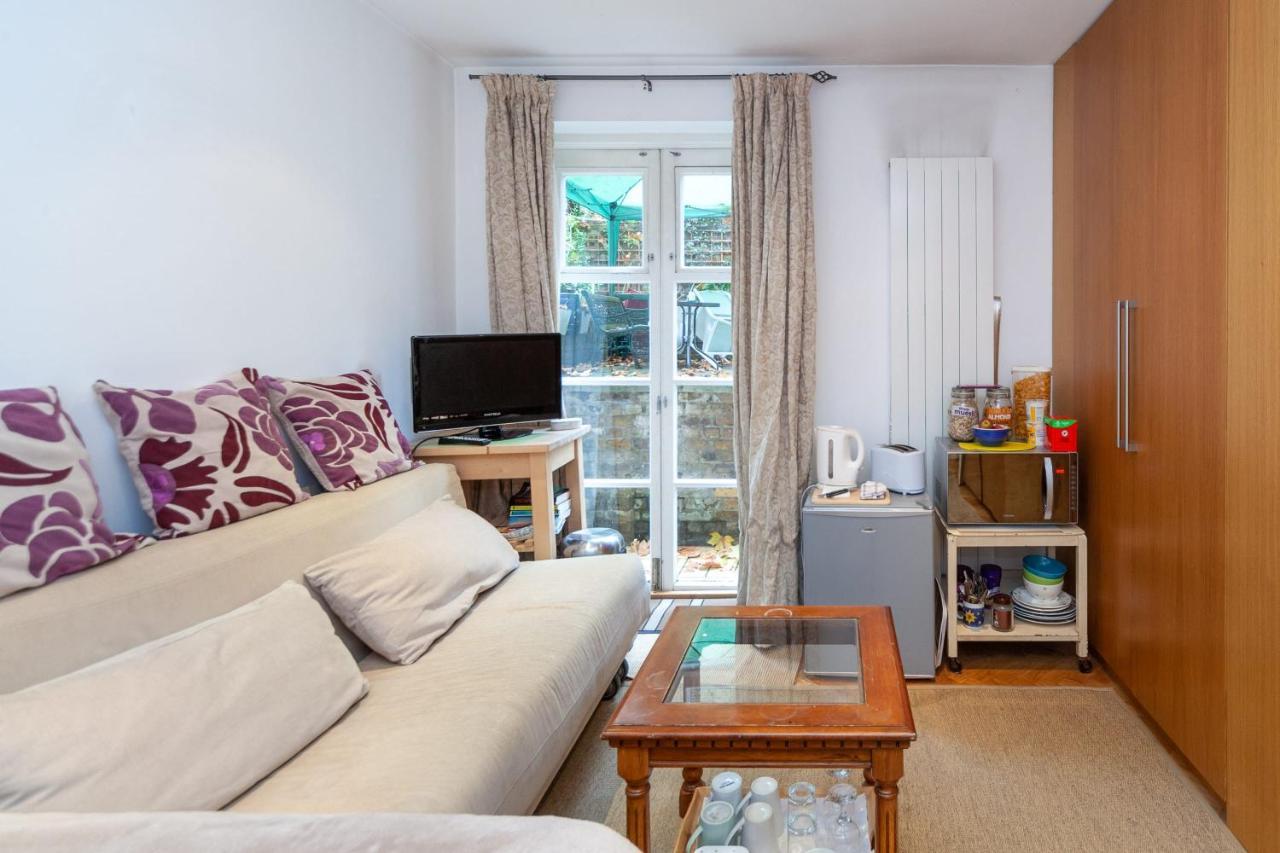 Holiday home Lovely Double W Private Bathroom In Chelsea London