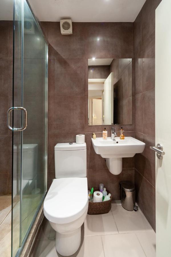 Lovely Double W Private Bathroom In Chelsea Holiday home London
